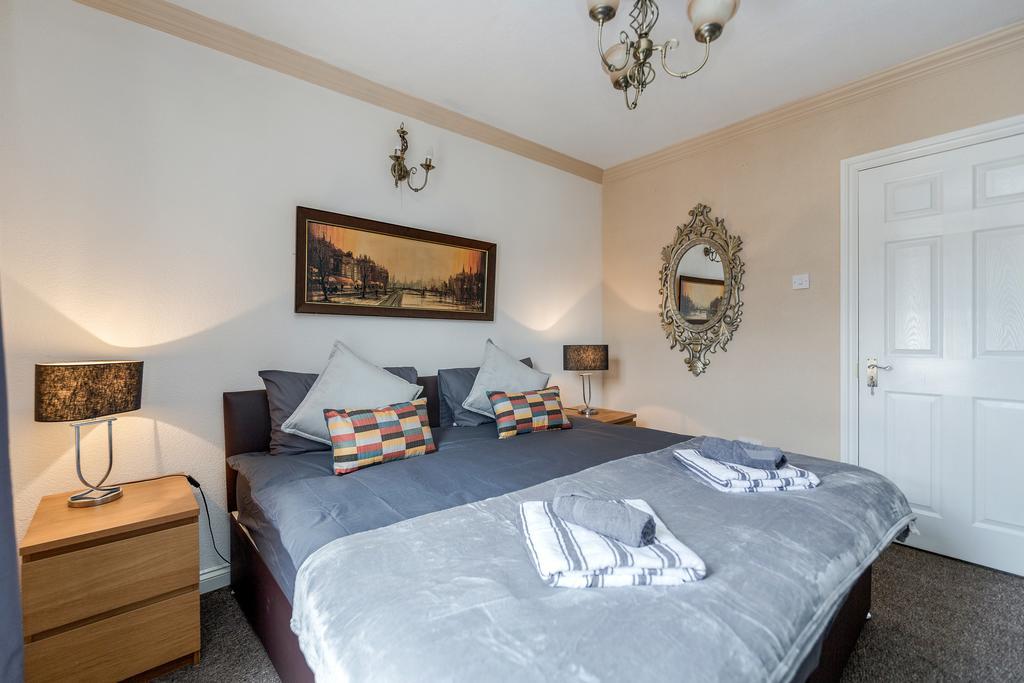 Watford General Suites Екстер'єр фото