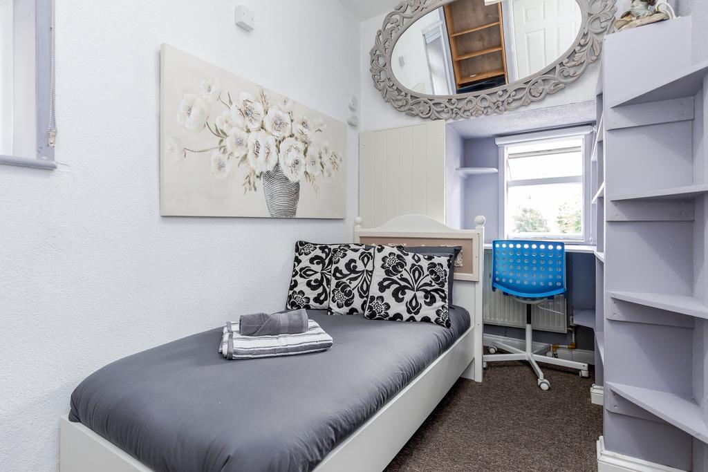 Watford General Suites Екстер'єр фото