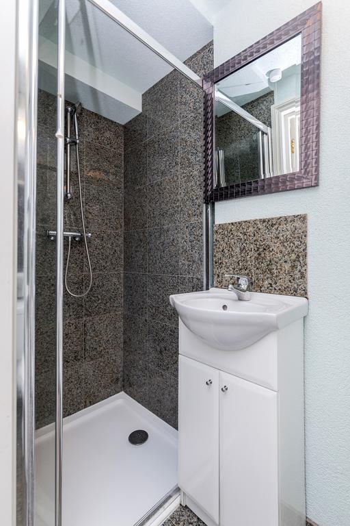 Watford General Suites Екстер'єр фото