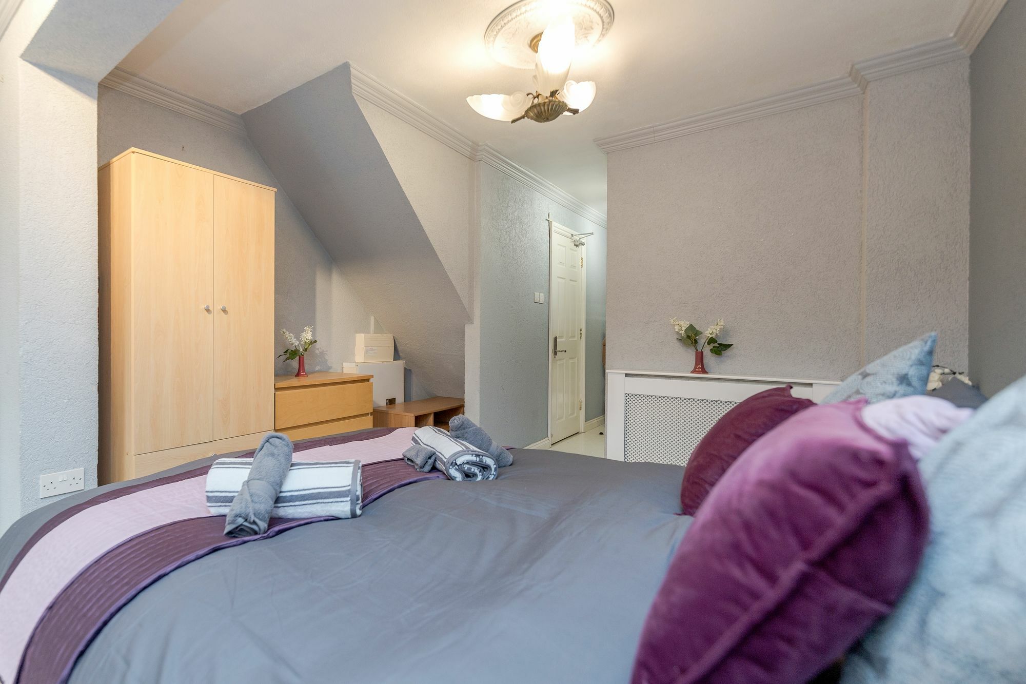 Watford General Suites Екстер'єр фото