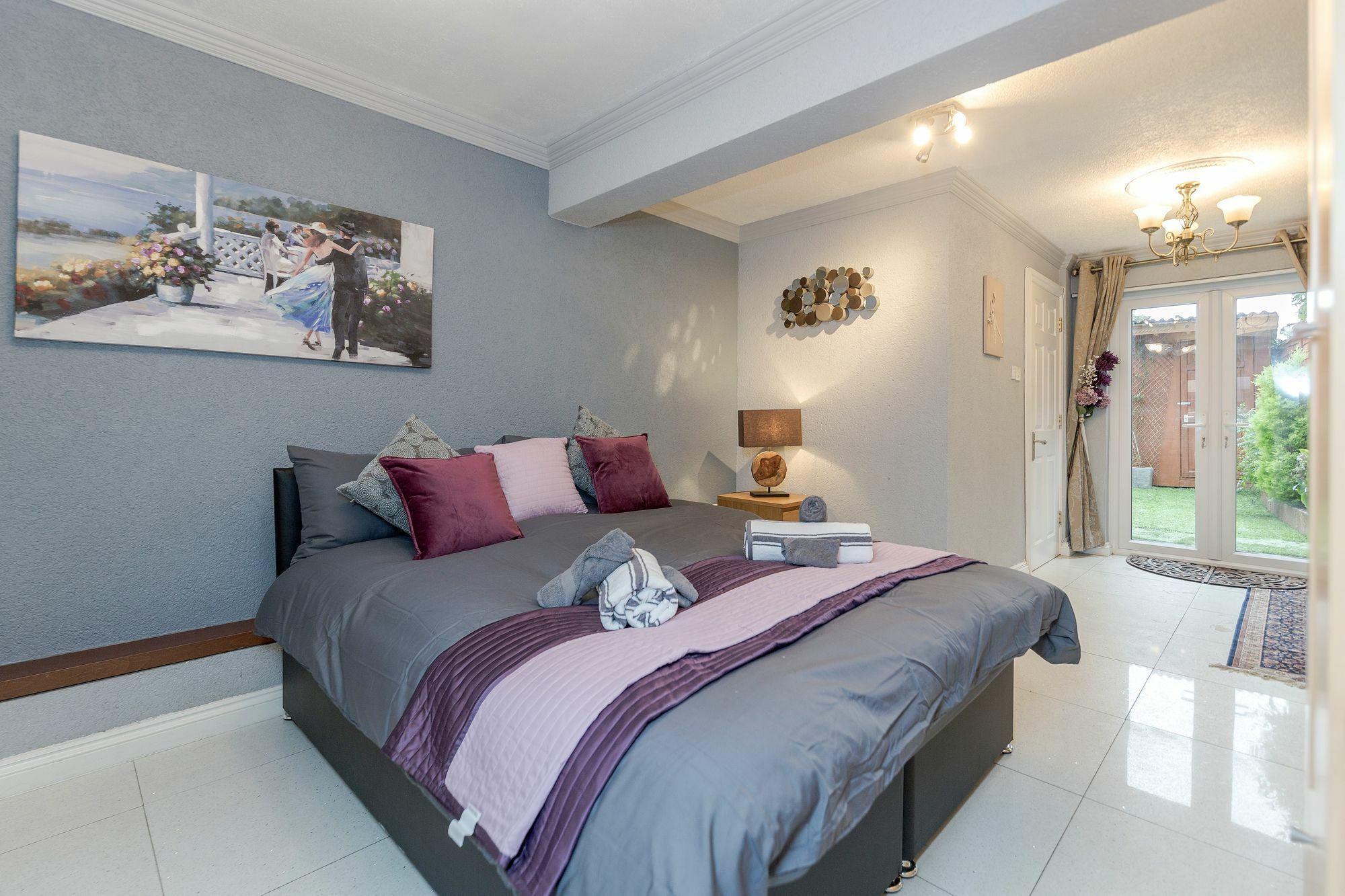 Watford General Suites Екстер'єр фото